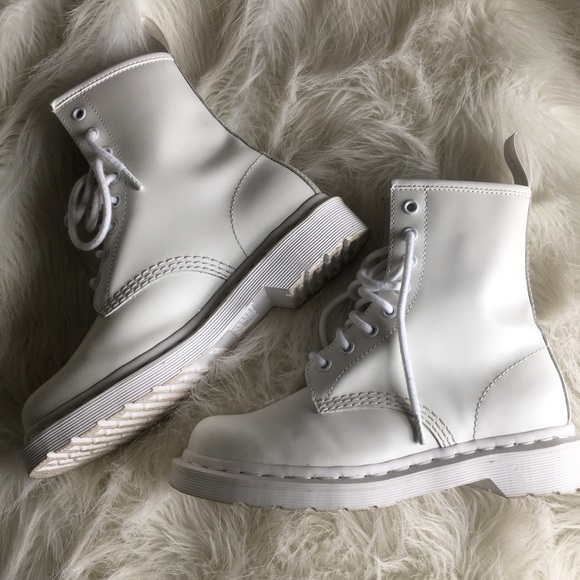 Dr. Martens Shoes - Like new docs